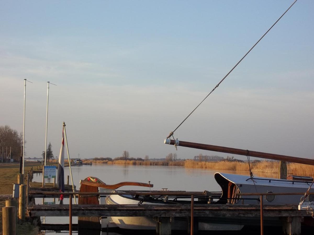 Bed and Breakfast 'T Griene Hemeltsje Wijckel Exterior foto